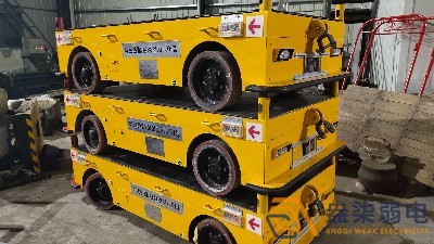 AGV全電動(dòng)無(wú)人堆高車選購(gòu)時(shí)要注意的要點(diǎn)