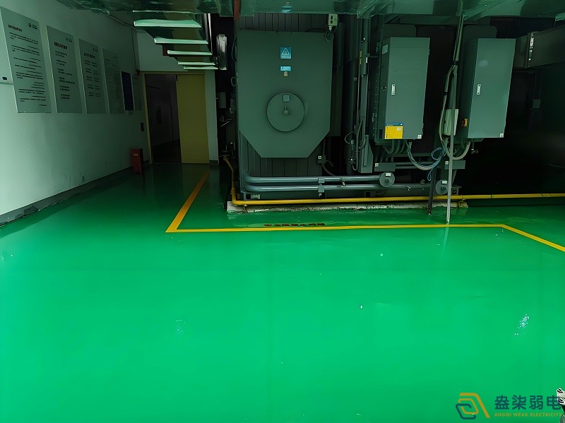 機房建設選用環氧防靜電地坪的好處？