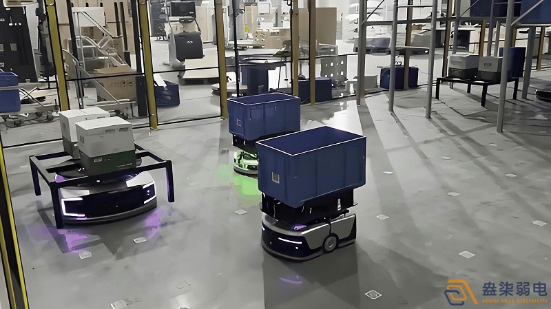 為什么料箱機器人更適合倉儲智能化發(fā)展？